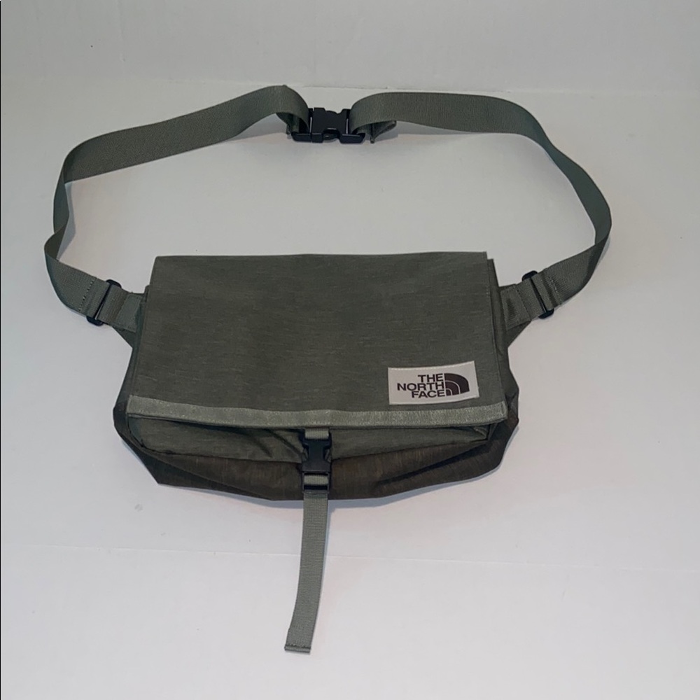 The North Face Green Satchel Messenger Outdoor Bag.